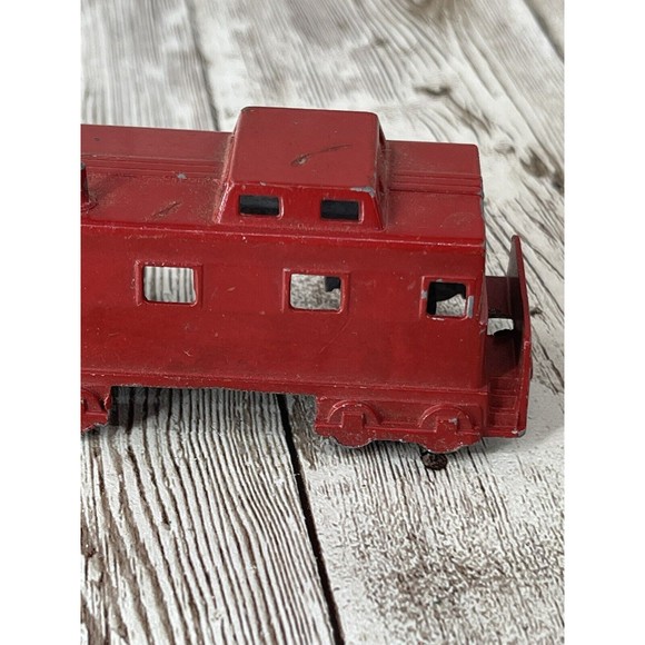 Vintage Midgetoy Rockford Ill Metal Red Caboose Train Car 3" Made in USA - Picture 9 of 16
